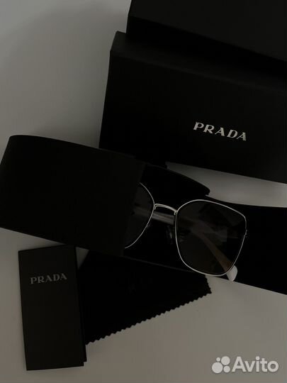 Очки Prada женские