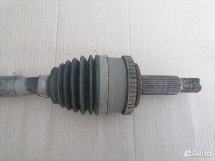 Привод (полуось) передний правый Kia Ceed JD G4FA