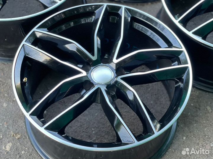 Крутые прочные диски VAC из Японии R19 5-112