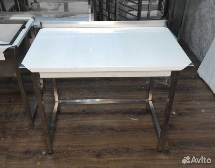 Стол для кафе, столовой, ресторана