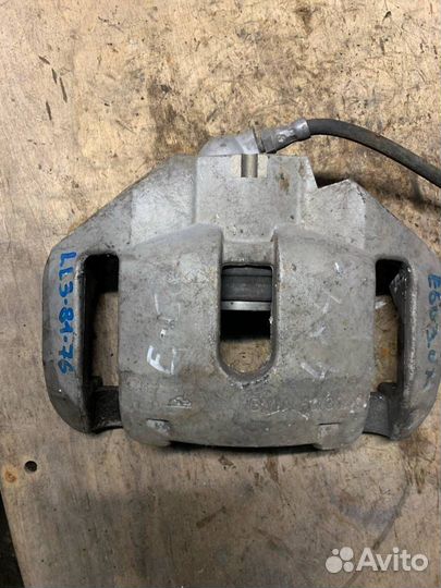 Суппорт тормозной передний правый BMW 5 E60/E61