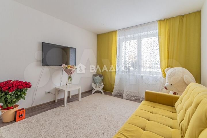 2-к. квартира, 53 м², 1/12 эт.