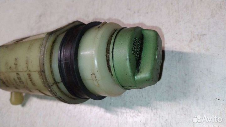 Бачок гидроусилителя Volkswagen Passat B3 седан