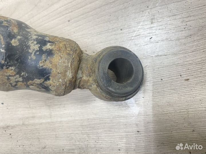 Амортизатор задний Toyota 4Runner N130 с1989-1995г