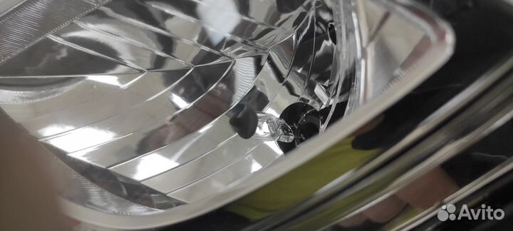 Противотуманные фары Solaris оригинал новые