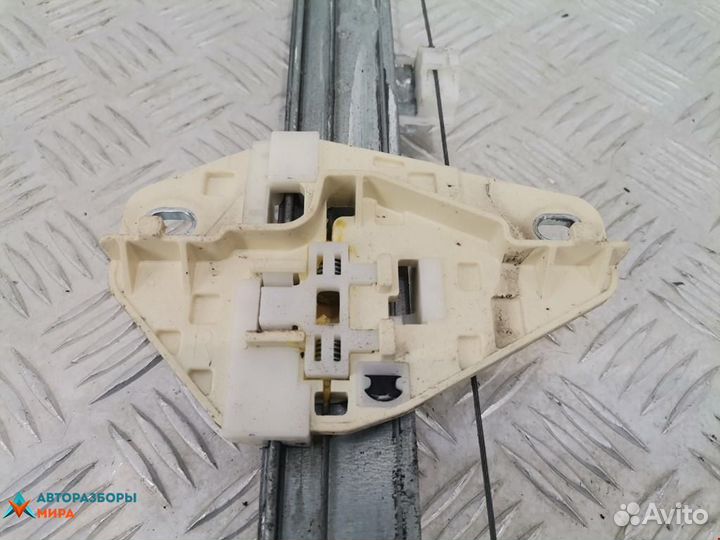 Стеклоподъемник передний правый Honda CR-V