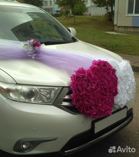 Свадебные украшения на машину сердца