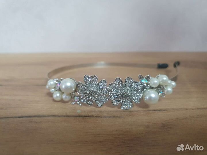 Ободок, украшение в волосы