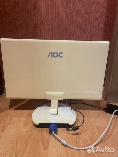 Монито AOC e2043fs