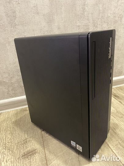 Lenovo ThinkCentre M70t системный блок