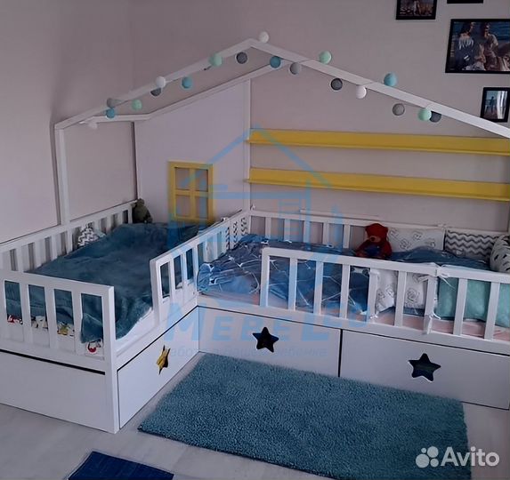 Двухъярусная кровать