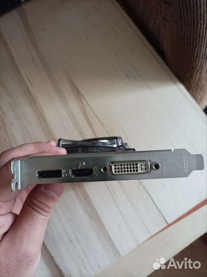 Видеокарта HD 5770 1Gb