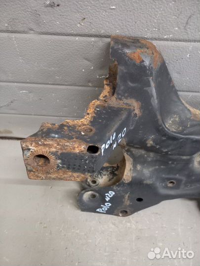 Подрамник передний Volkswagen Polo