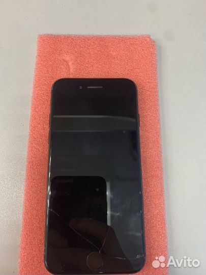 iPhone 7, 32 ГБ