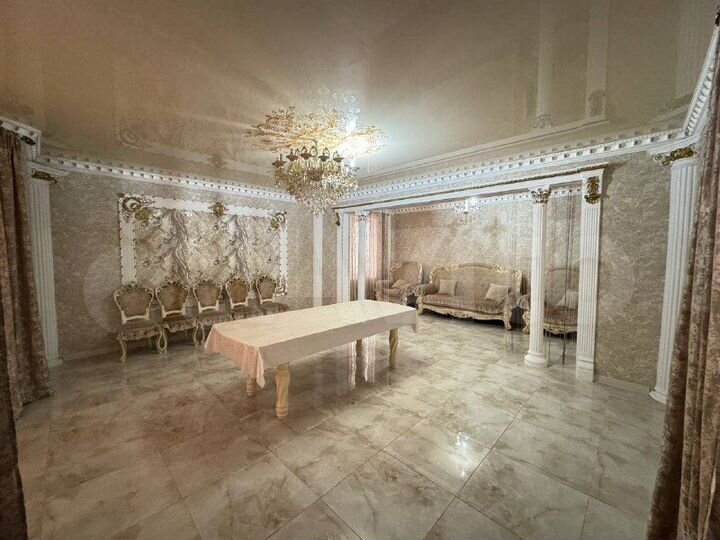 Дом 240 м² на участке 6 сот.