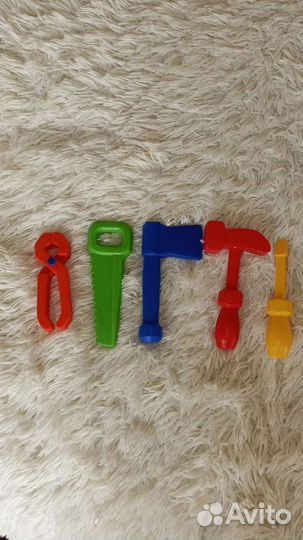 Игрушечный инструмент