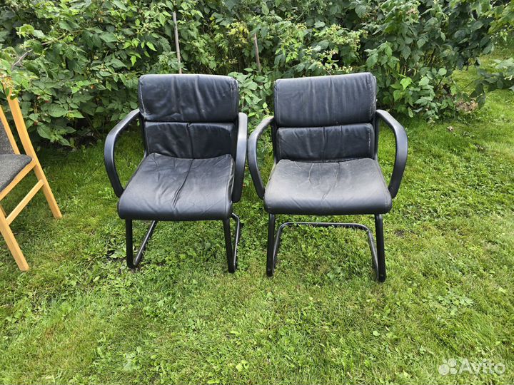 Офисные кожаные кресла