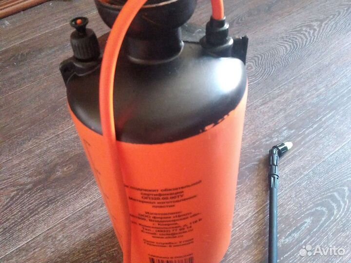 Опрыскиватель садовый ручной