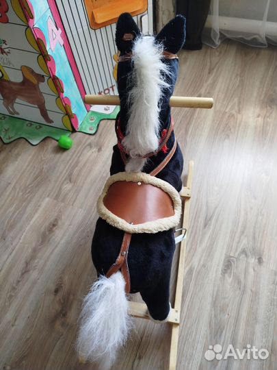 Качалка лошадка музыкальная