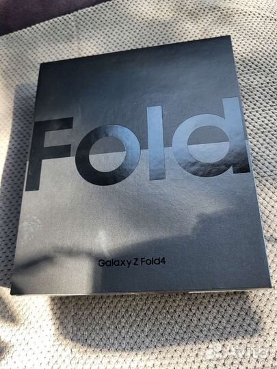 Коробка от Samsung Fold4
