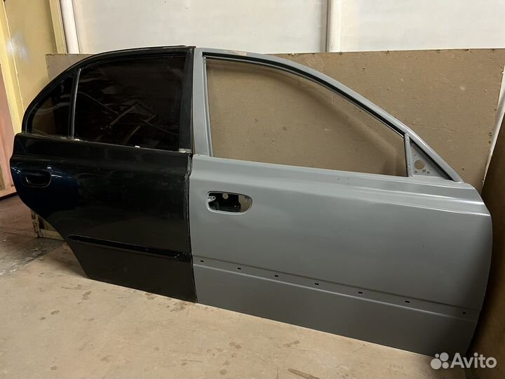 Hyundai accent дверь