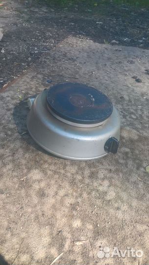 Давно- давно лежит