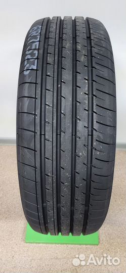 Yokohama BluEarth-XT AE61 215/65 R16 98H