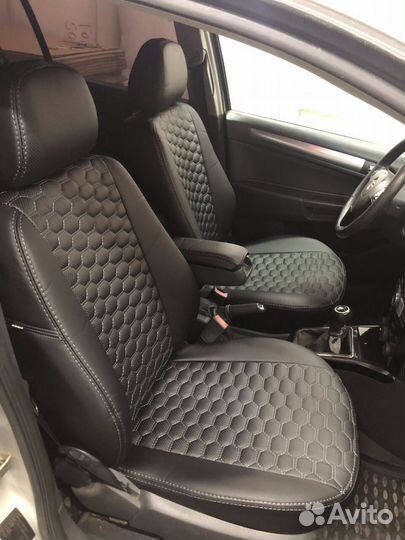 Автомобильные чехлы в подарок оплетка на руль