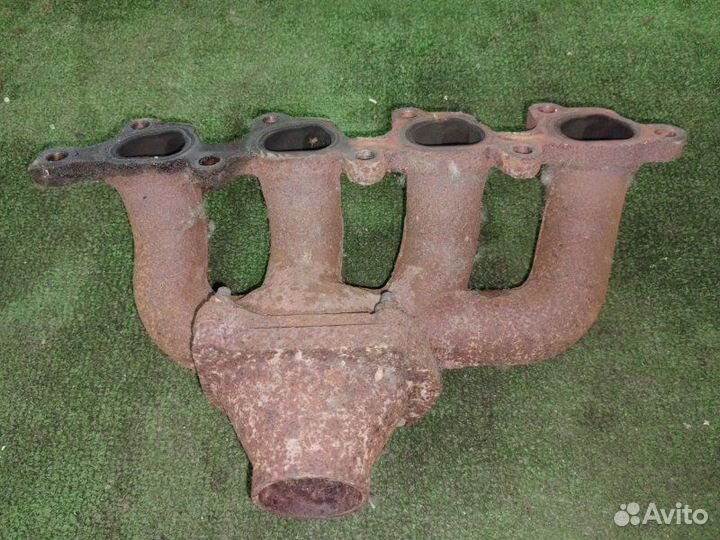 Коллектор впускной Ford Focus 1 седан 1 2003