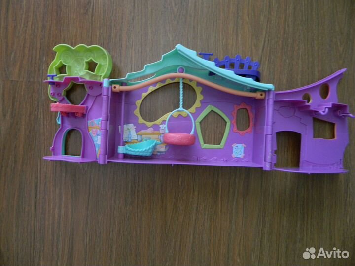 Дом из коллекции Littlest Pet Shop