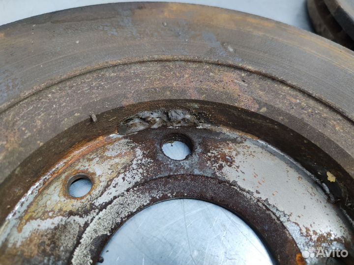 Диск тормозной Peugeot 406 1997 г.в