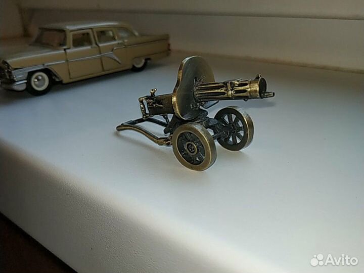 Пулемет Максим. металл. масштаб больше 1:43