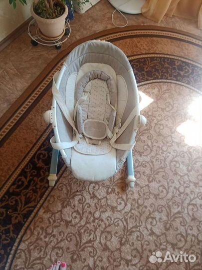 Шезлонг детский