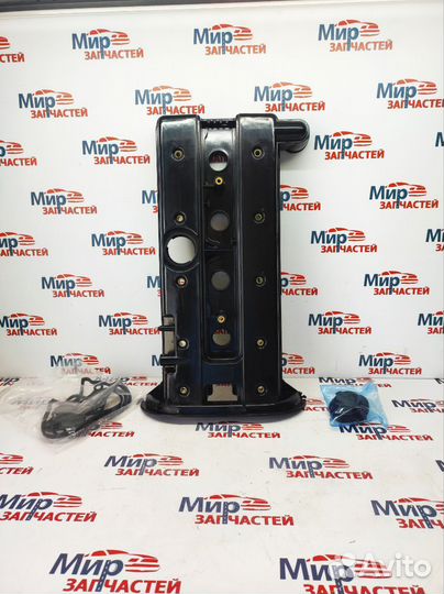 Клапанная крышка Chevrolet Captiva Opel Antara