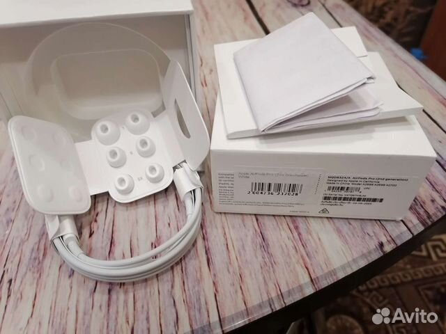 Шнур и коробка