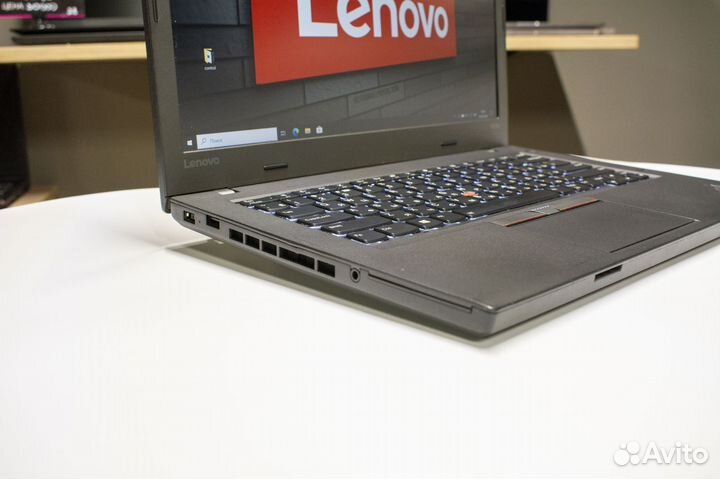 Lenovo ThinkPad/ i7-7820HQ/ GeForce 940MX/16gb/ 2k