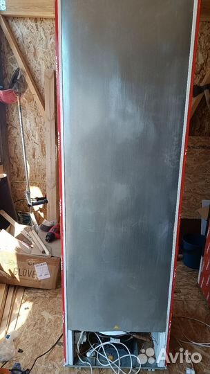 Холодильная витрина для напитков шкаф