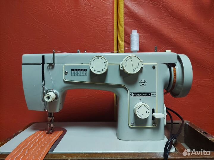 Швейная машина Подольск 142