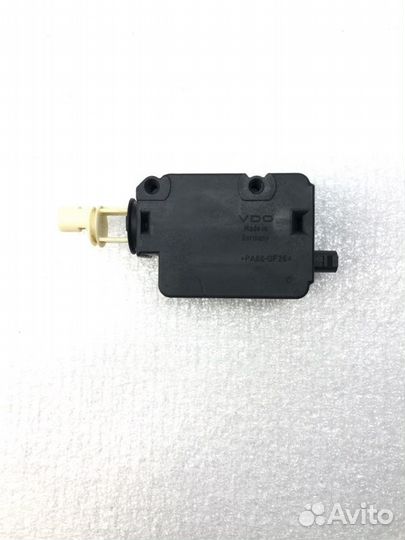 Активатор лючка бензобака Land Rover Discovery 3