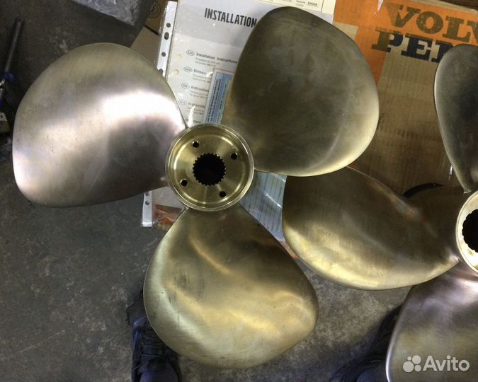 Ком.винта VolvoPenta IPS T4,T3 ориг