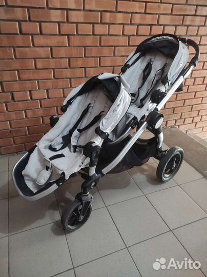 Коляска для погодок двойни