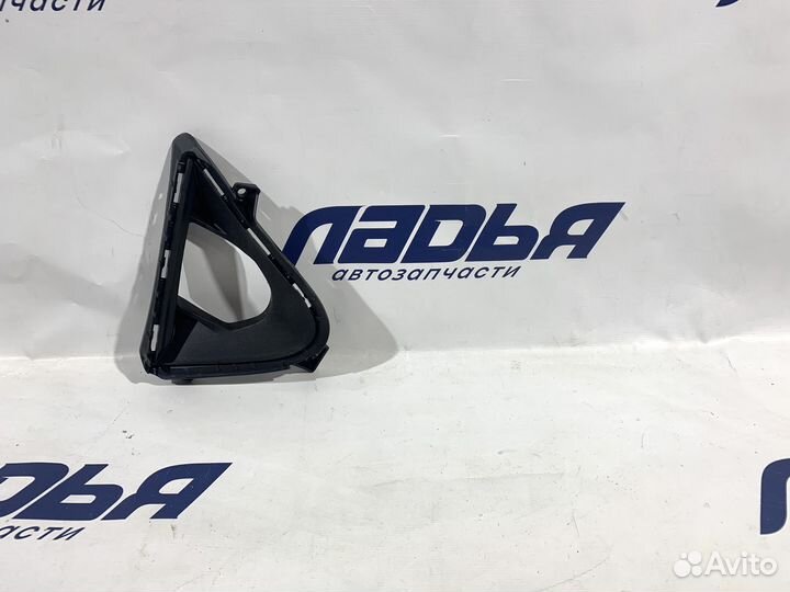 Рамка птф Hyundai Solaris(20-н.в.) левая (ходовые