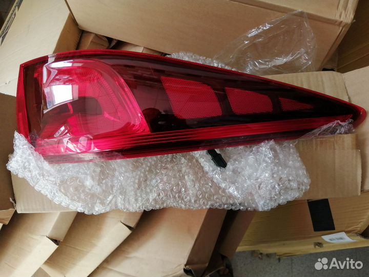 Фонарь задний наружний Kia Sportage