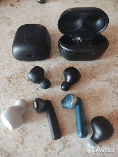 Наушник jbl левый или правый