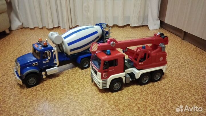 Детские машинки игрушки большие