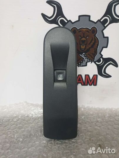 Блок стеклоподъемника правая Renault Kaptur