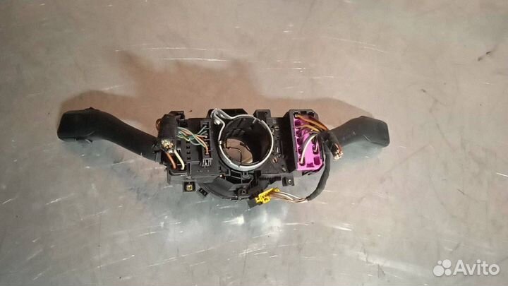 Переключатель подрулевой (стрекоза) Skoda Fabia