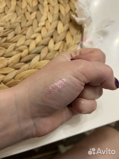 Huda beauty блеск для губ