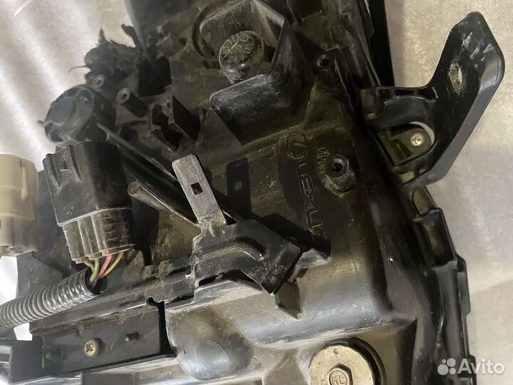 Фара на lexus es