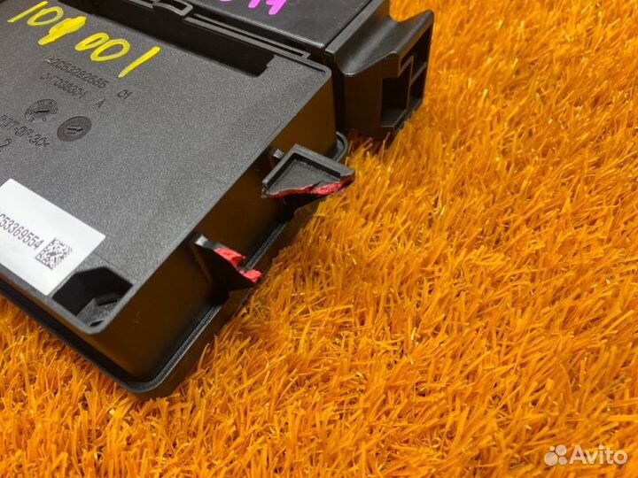 Блок управления стояночного тормоза Audi A4 B8/8K